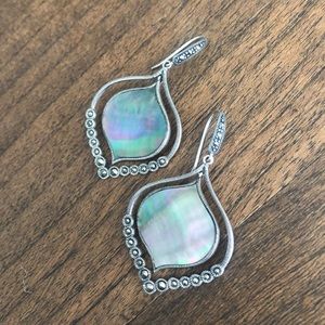 [SOLD] Silpada Contour Earrings W2990